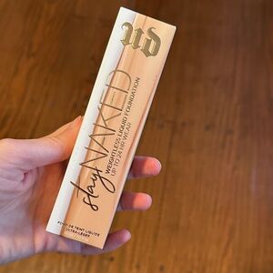 Urban Decay stay naked foundation 30NN